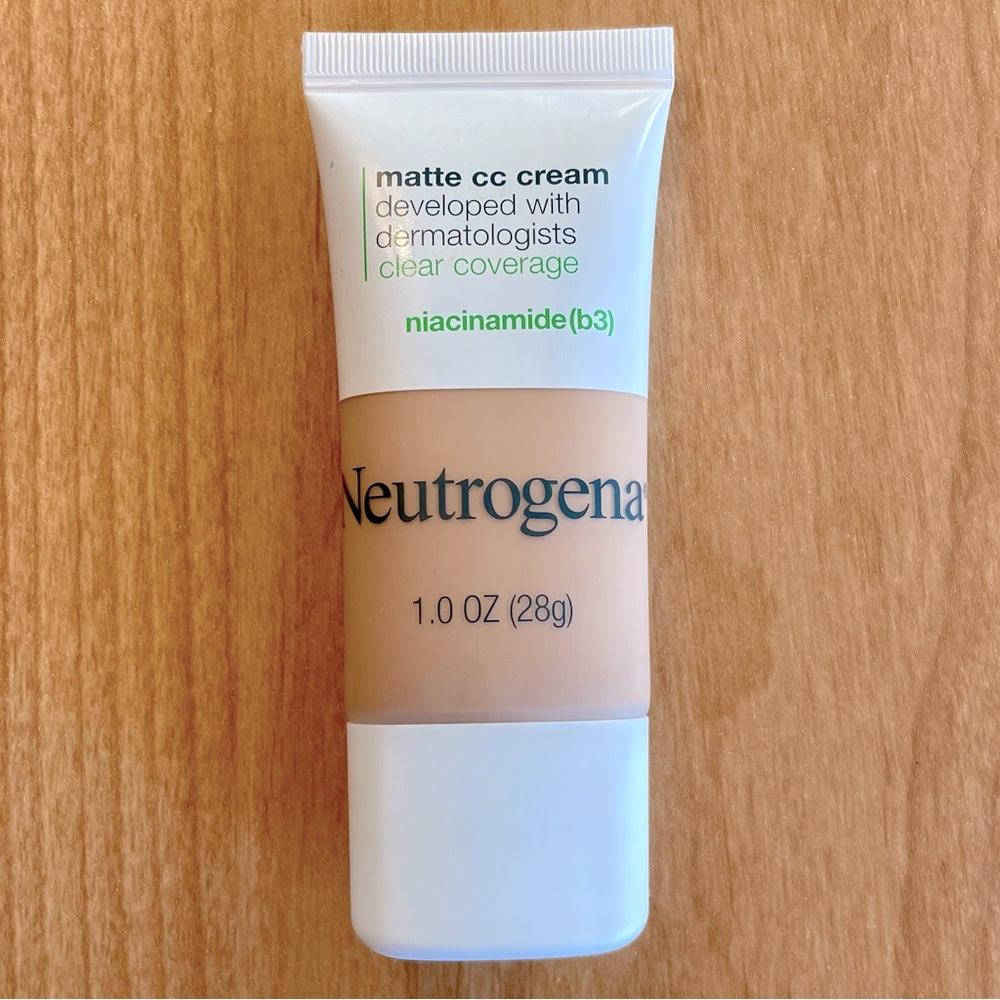 Neutrogena Clear Coverage Flawless Matte CC Cream Makeup, 1 oz